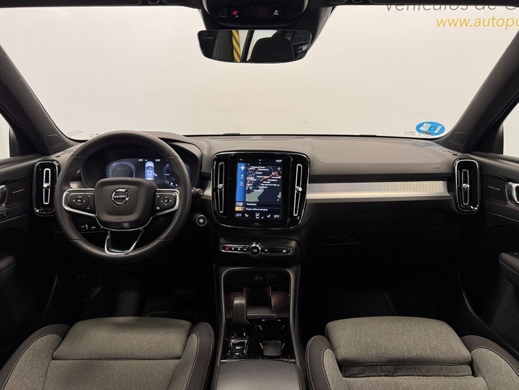 Volvo XC40 T4 PLUS BRIGHT AUTO  foto 10