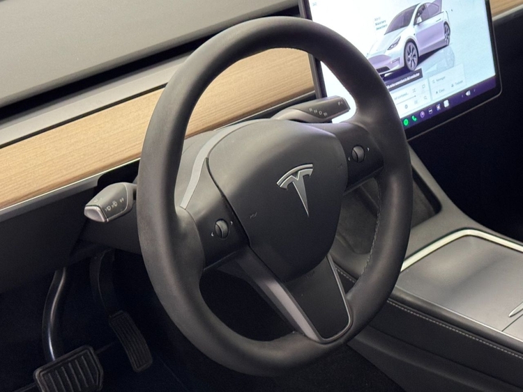 Tesla Model Y GRAN AUTONOMIA RWD foto 19