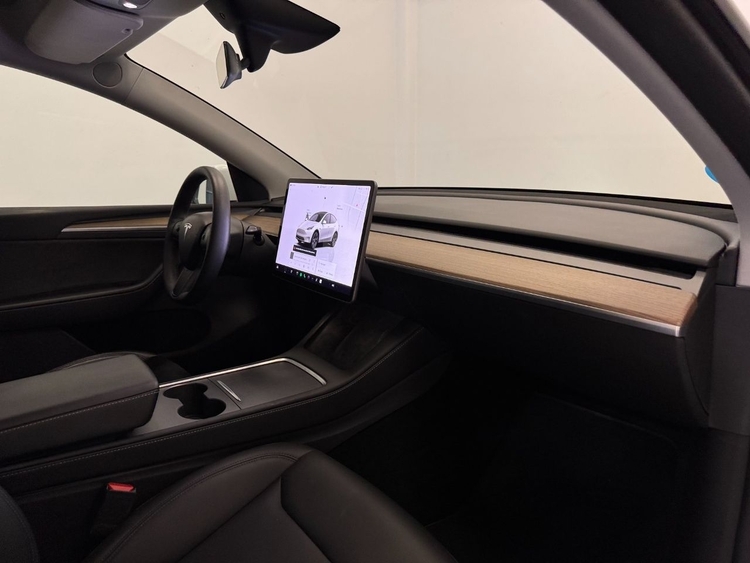 Tesla Model Y GRAN AUTONOMIA RWD foto 27