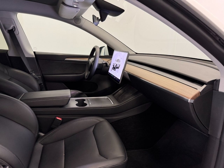 Tesla Model Y GRAN AUTONOMIA RWD foto 28