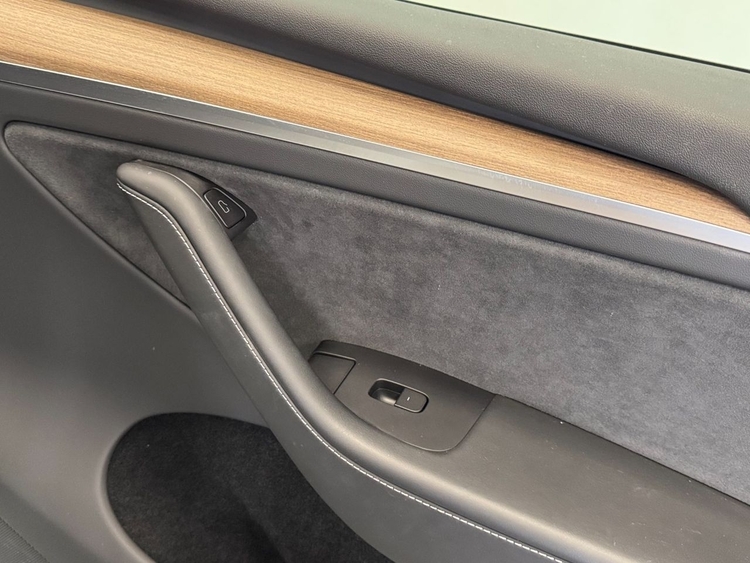 Tesla Model Y GRAN AUTONOMIA RWD foto 29