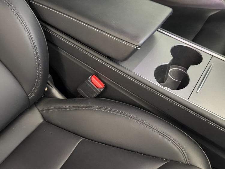 Tesla Model Y GRAN AUTONOMIA RWD foto 35