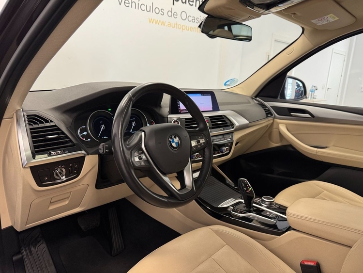 BMW X3 XDRIVE 20D foto 8