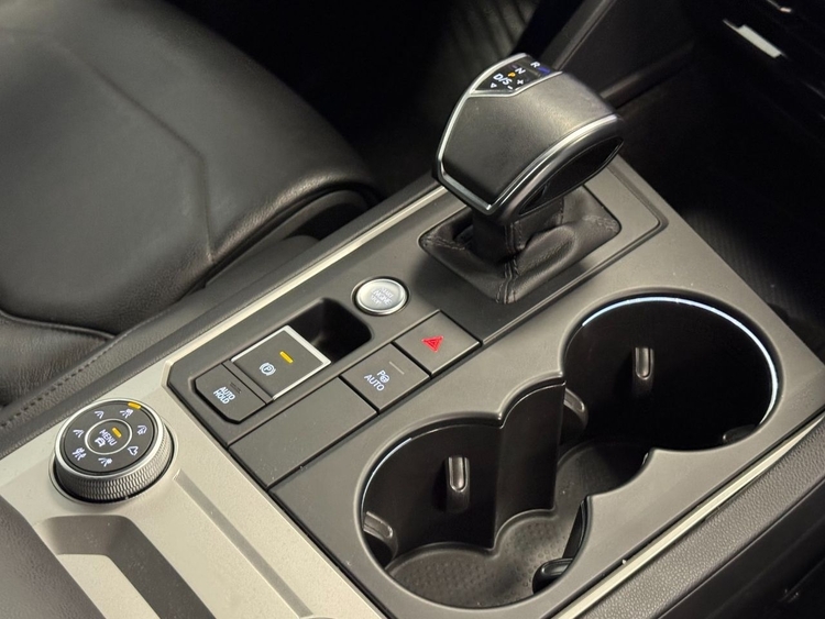 Volkswagen Touareg PREMIUM ELEGANCE foto 32