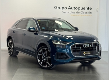 Audi - Q8