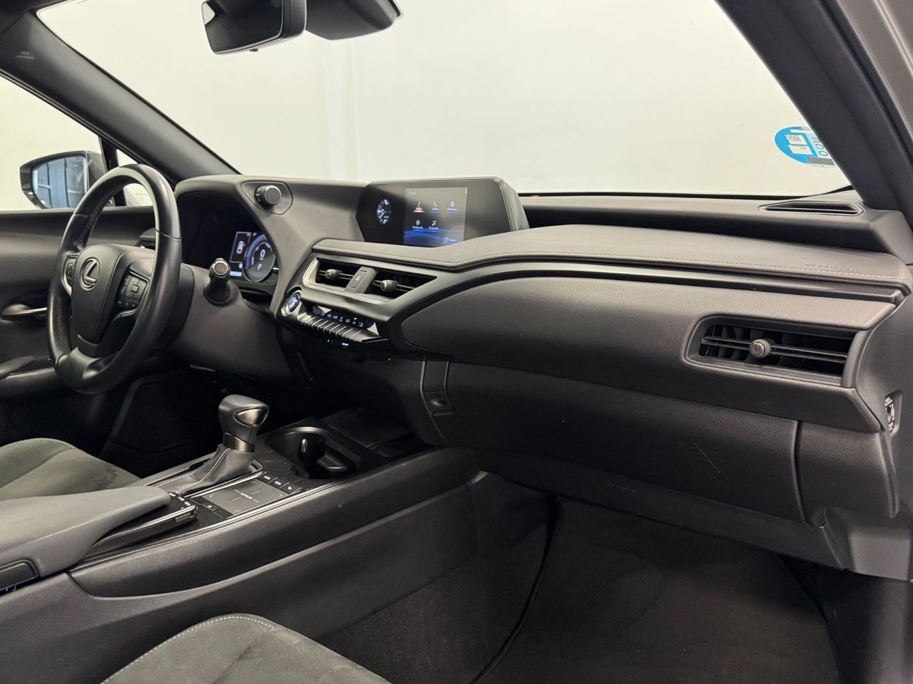 Lexus UX 250H BUSINESS miniatura 13