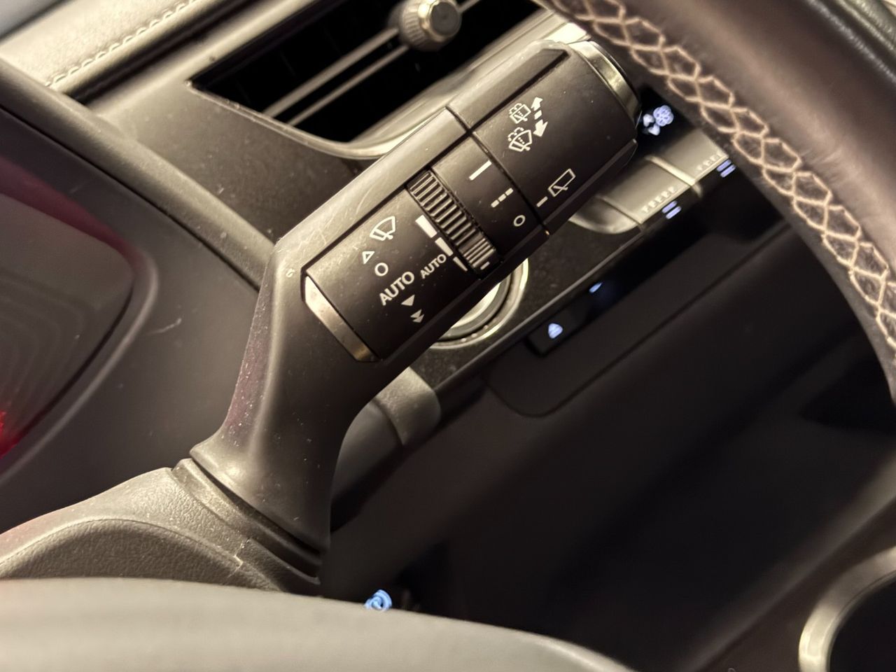 Lexus UX 250H BUSINESS miniatura 21
