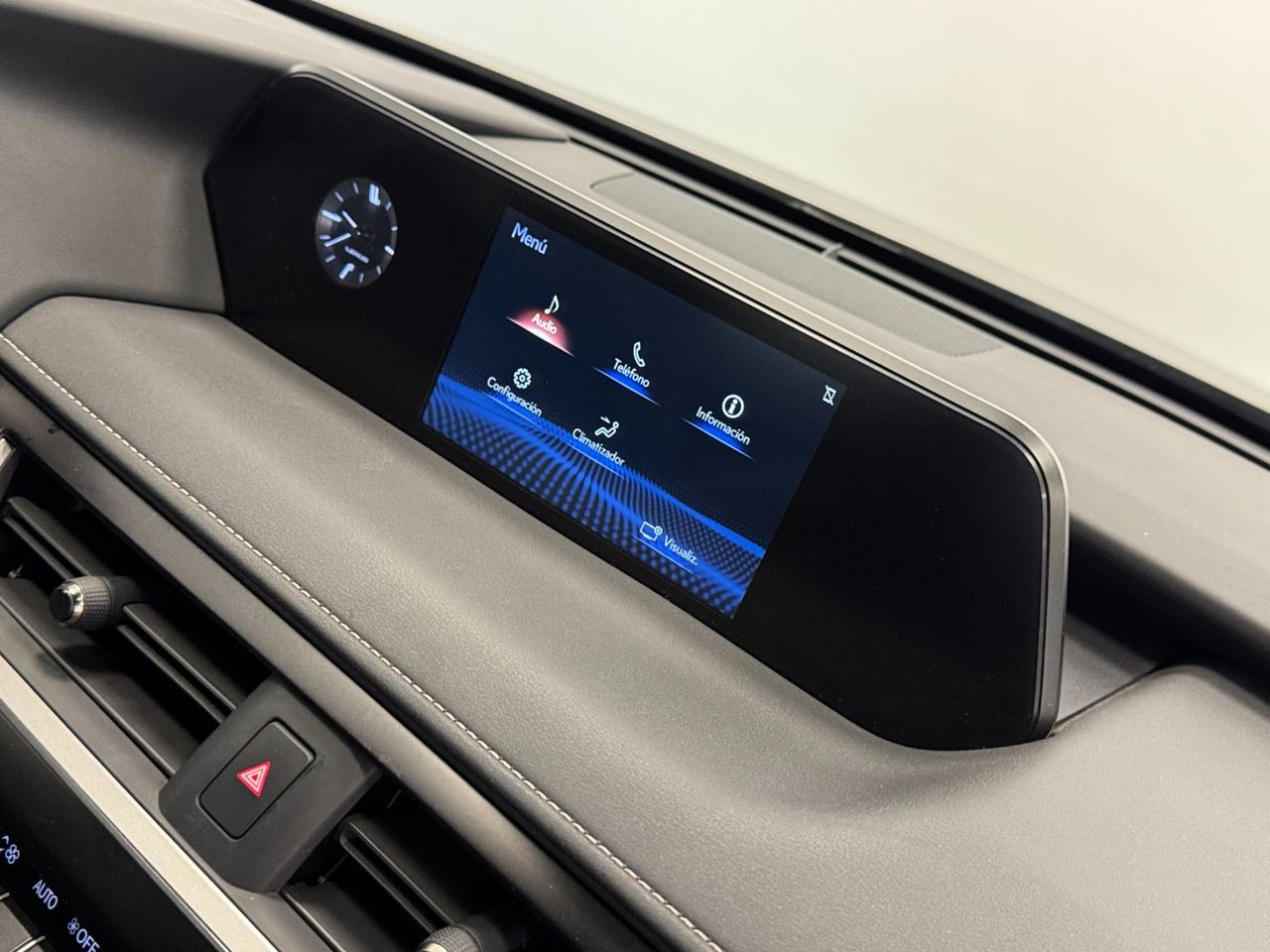 Lexus UX 250H BUSINESS miniatura 28