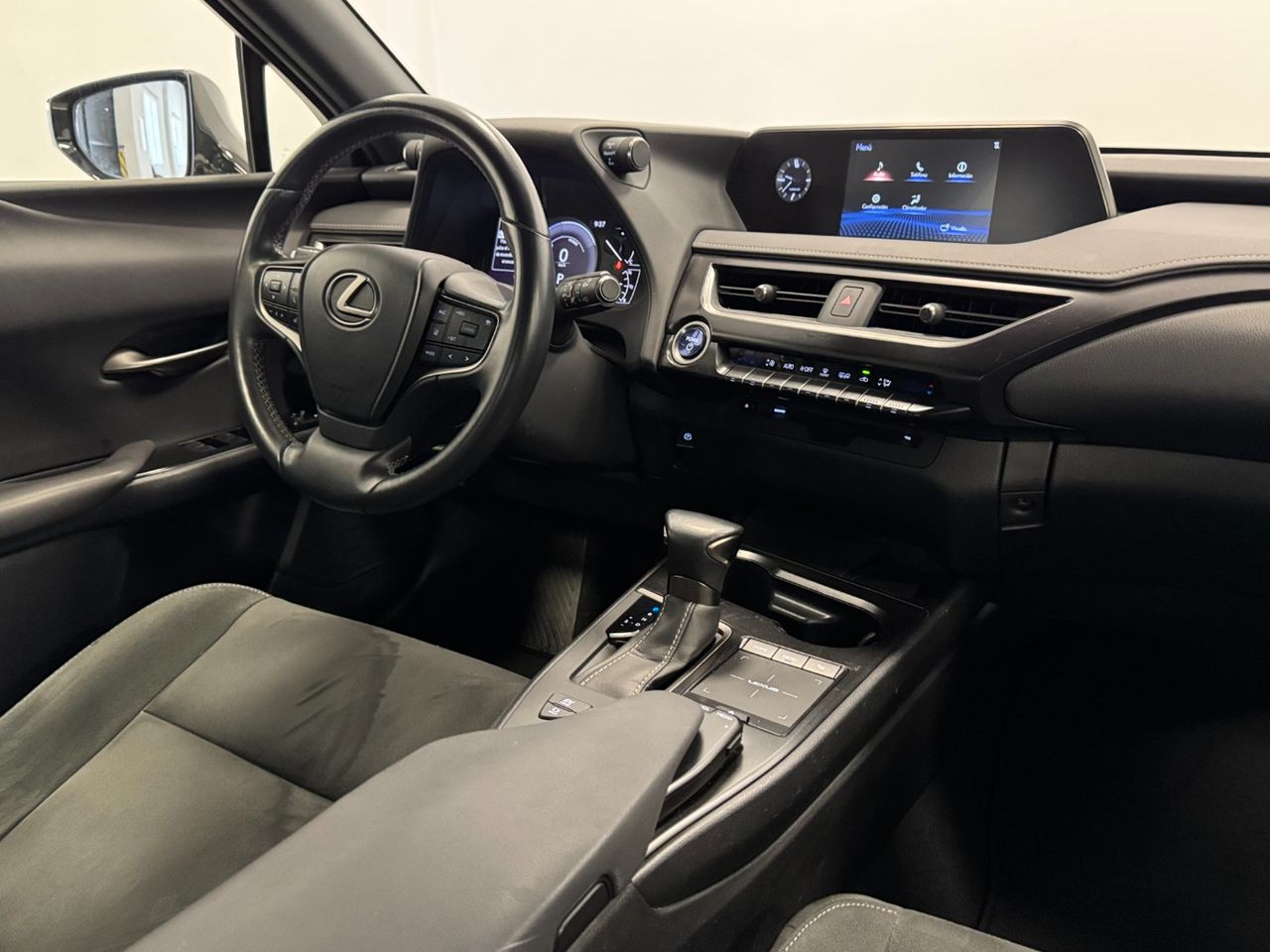 Lexus UX 250H BUSINESS foto 12