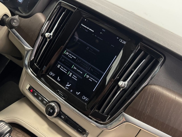 Volvo V90 CROSS COUNTRY B4 D  foto 32