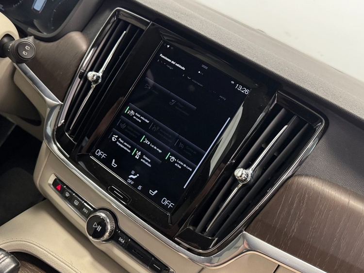 Volvo V90 CROSS COUNTRY B4 D  foto 33