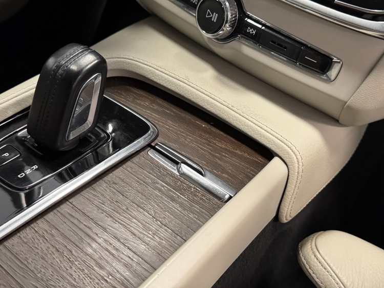 Volvo V90 CROSS COUNTRY B4 D  foto 37