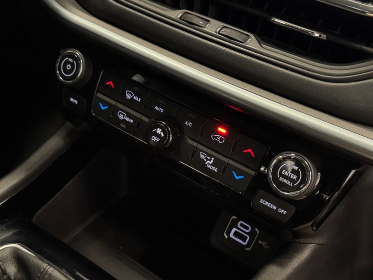 Jeep Compass LIMITED foto 33