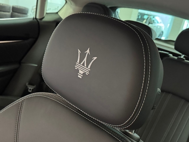 Maserati Levante LEVANTE GRANLUSSO 3.0 V6 foto 27