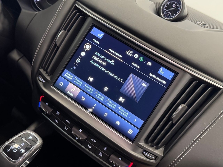 Maserati Levante LEVANTE GRANLUSSO 3.0 V6 foto 35
