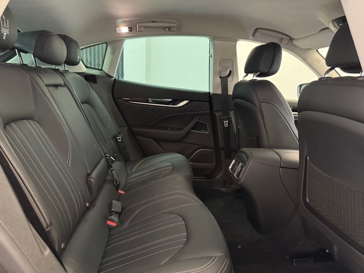 Maserati Levante LEVANTE GRANLUSSO 3.0 V6 foto 43