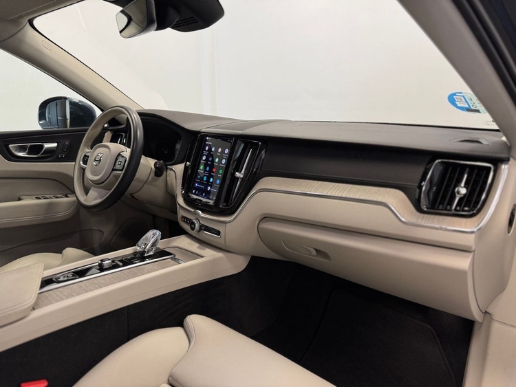 Volvo XC60 INSCRIPTION AUTO foto 13