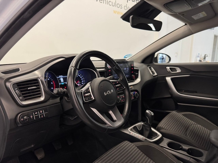 Kia Ceed DRIVE 1.6 MHEV  foto 14