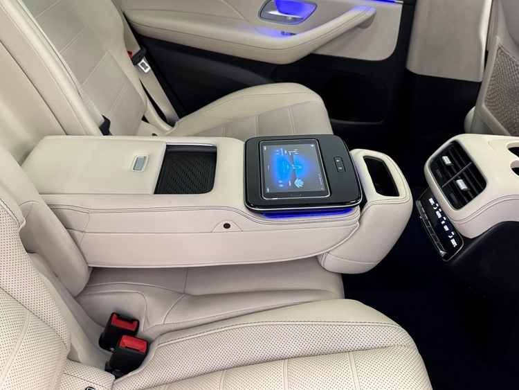 Mercedes GLS AMG 4MATIC 400D foto 52