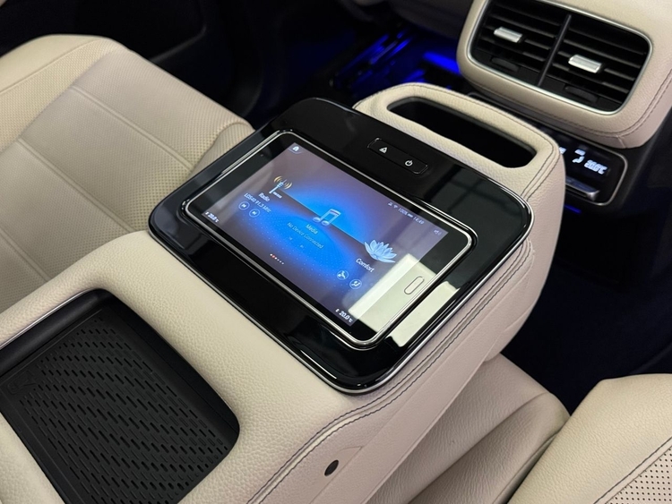 Mercedes GLS AMG 4MATIC 400D foto 53