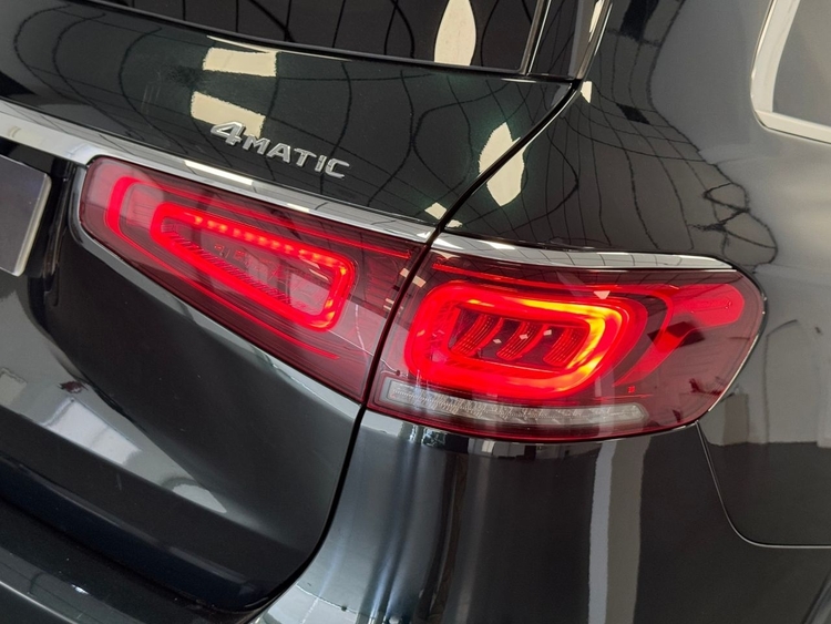 Mercedes GLS AMG 4MATIC 400D foto 56