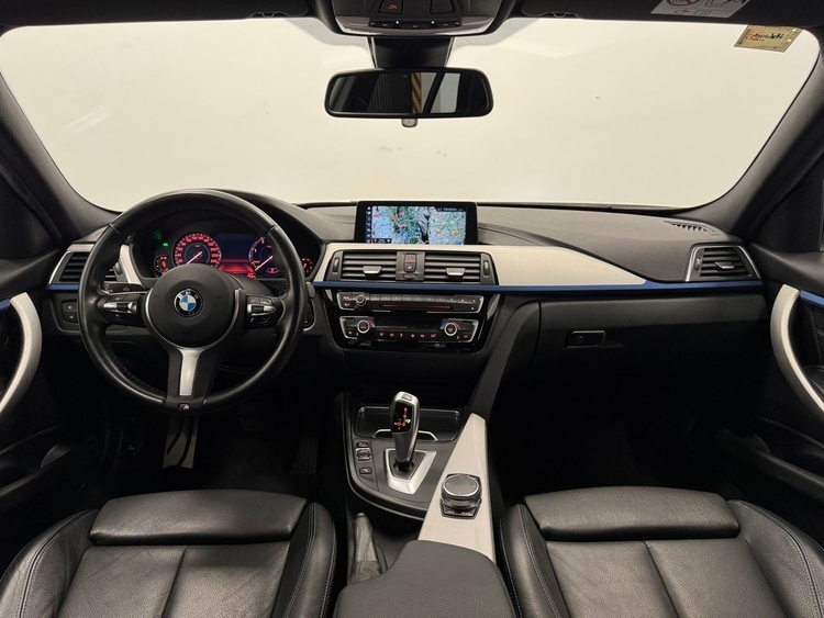 BMW Serie 3 318D AUTO M foto 27