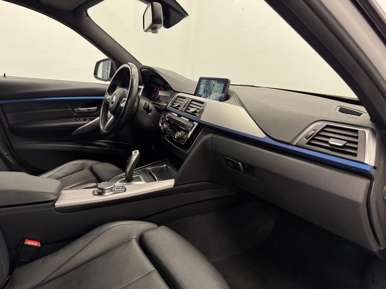 BMW Serie 3 318D AUTO M foto 28