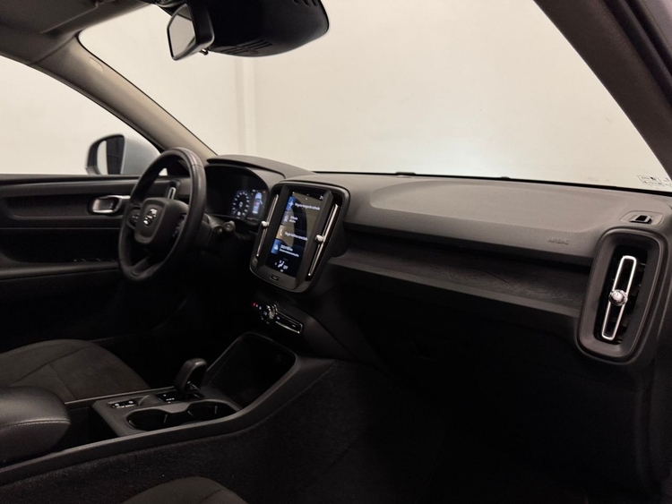 Volvo XC40 MOMENTUM CORE AUTO foto 23