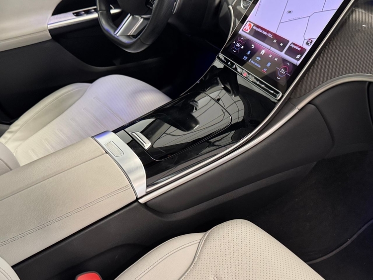 Mercedes GLC 300 E AMG 4MATIC foto 34