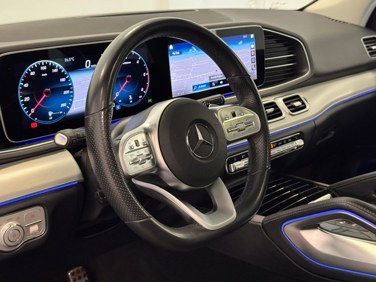 Mercedes GLE AMG NIGHT 4MATIC 300D foto 24