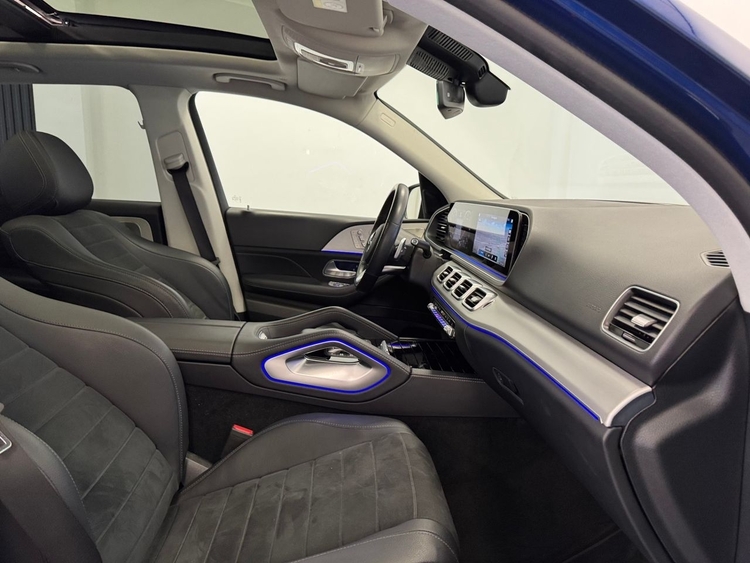 Mercedes GLE AMG NIGHT 4MATIC 300D foto 32