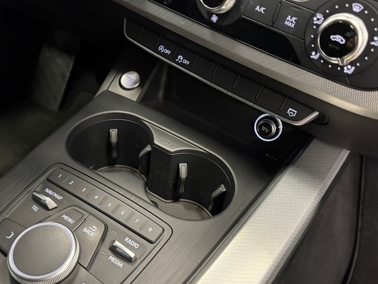 Audi A4 AVANT A4 foto 33