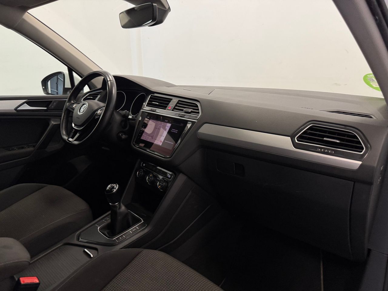 Volkswagen Tiguan ADVANCED miniatura 22