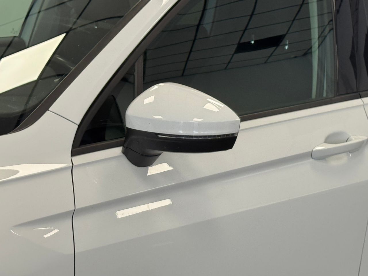 Volkswagen Tiguan ADVANCED foto 34