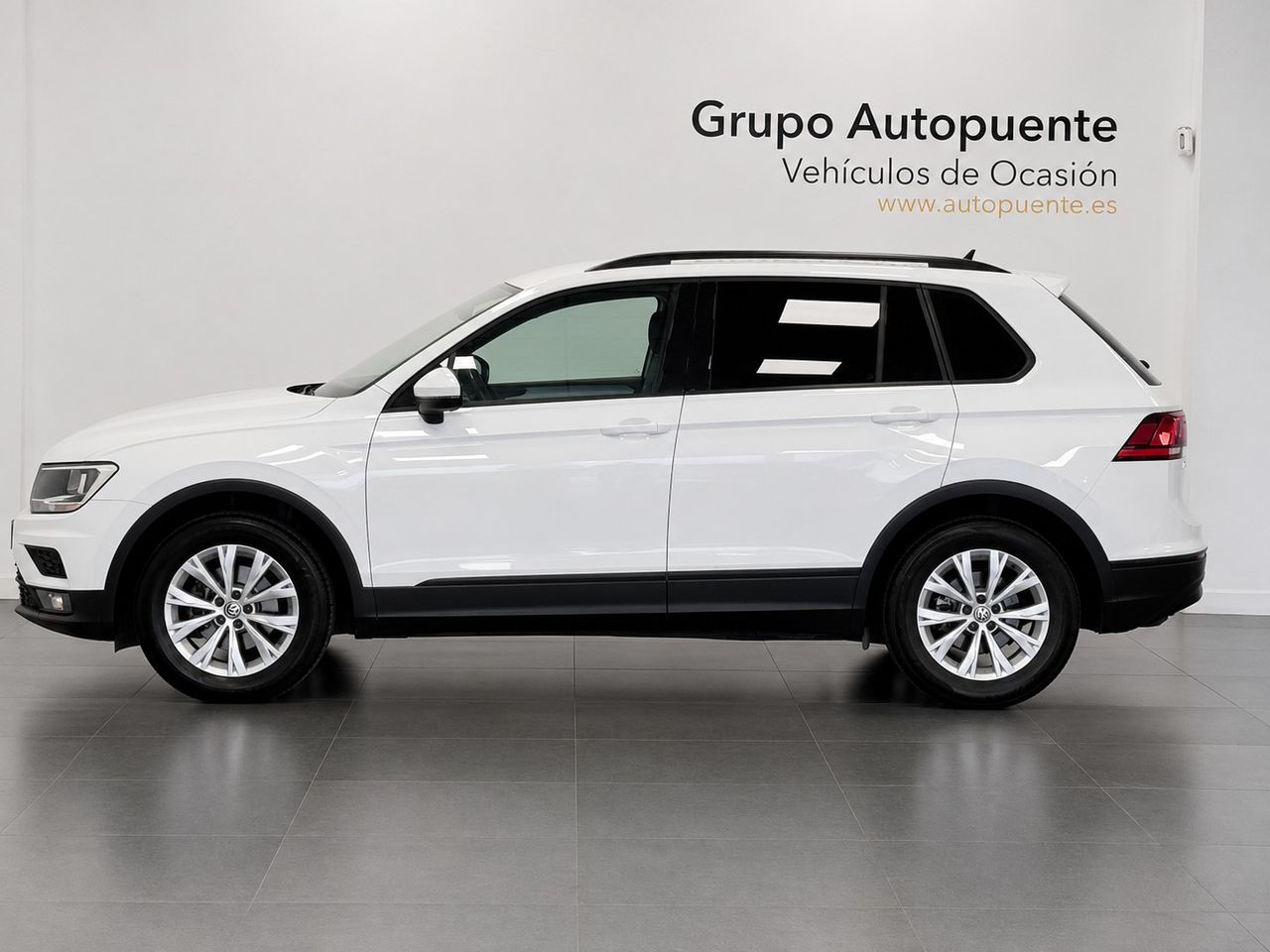 Volkswagen Tiguan ADVANCED foto 6