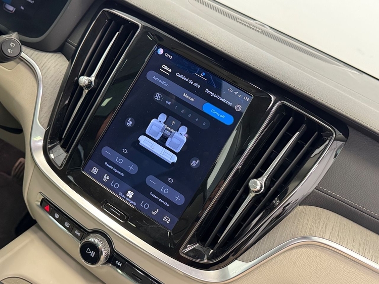 Volvo V60 ULTIMATE AUTO  B4 D foto 38