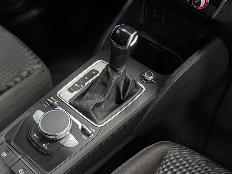Audi Q2 ADVANCED S-TRONIC  foto 35