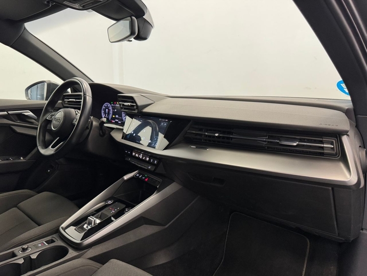 Audi A3 S-LINE  40TFSI E foto 13