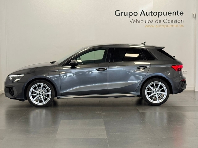 Audi A3 S-LINE  40TFSI E foto 6