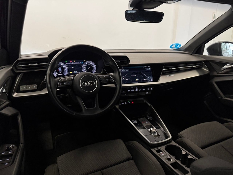 Audi A3 S-LINE  40TFSI E foto 9
