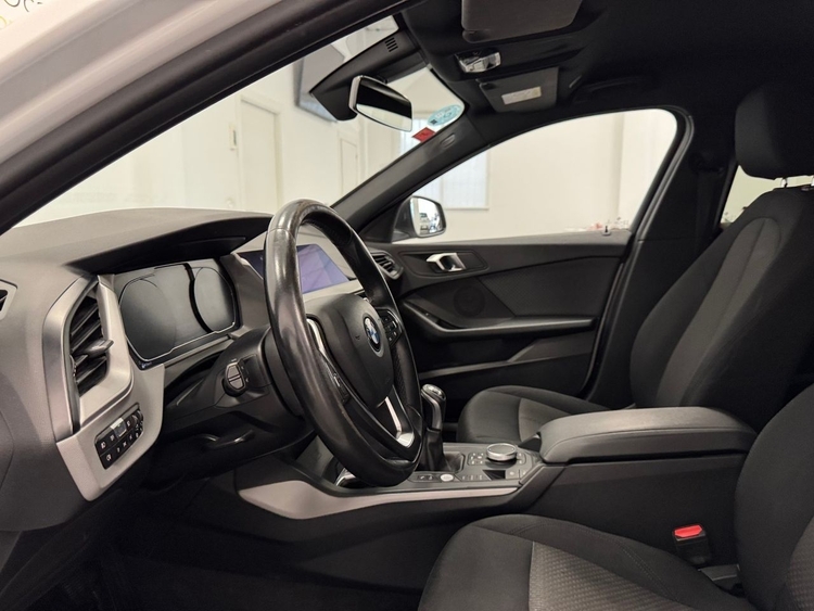 BMW Serie 1 118D foto 13