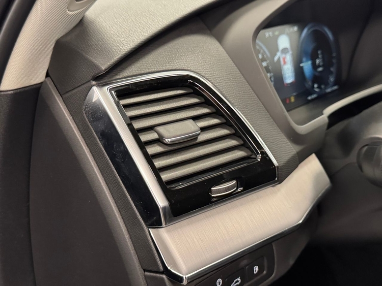 Volvo XC90 T8 RECHARGE INSCRIPTION AUTO foto 15