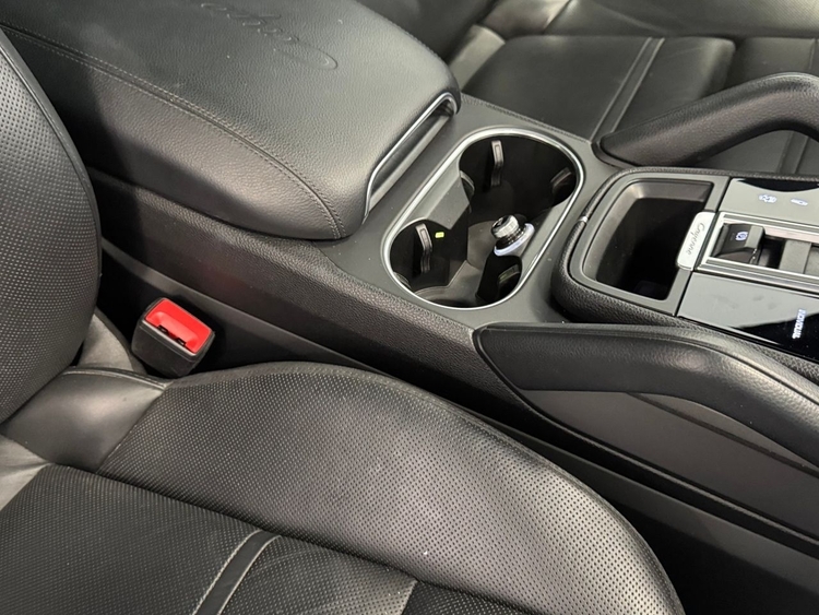 Porsche Cayenne E-HYBRID foto 39