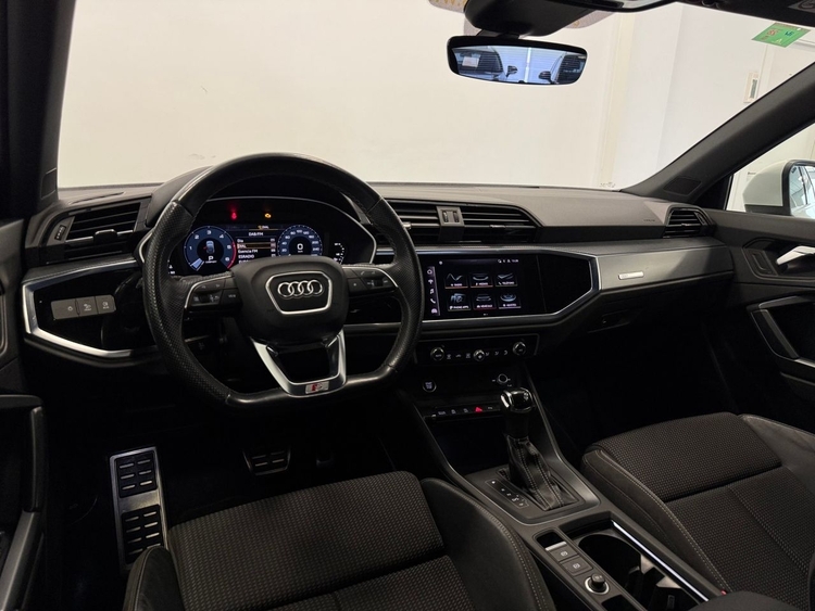 Audi Q3 S LINE BLACK LINE foto 9