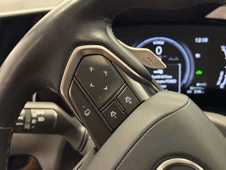 Lexus NX 450H + LUXURY foto 23