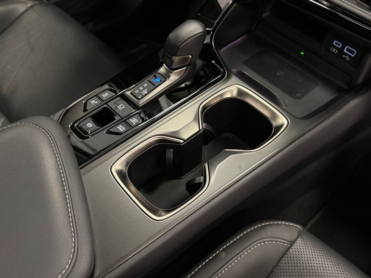 Lexus NX 450H + LUXURY foto 39