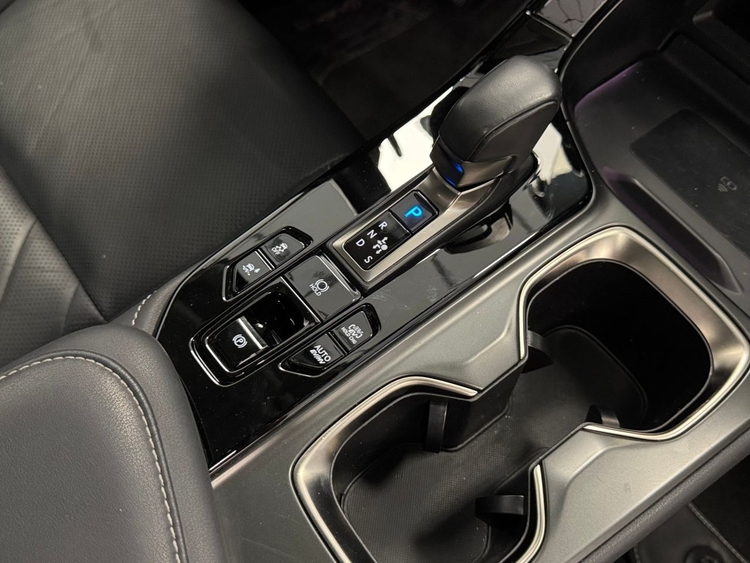 Lexus NX 450H + LUXURY foto 40