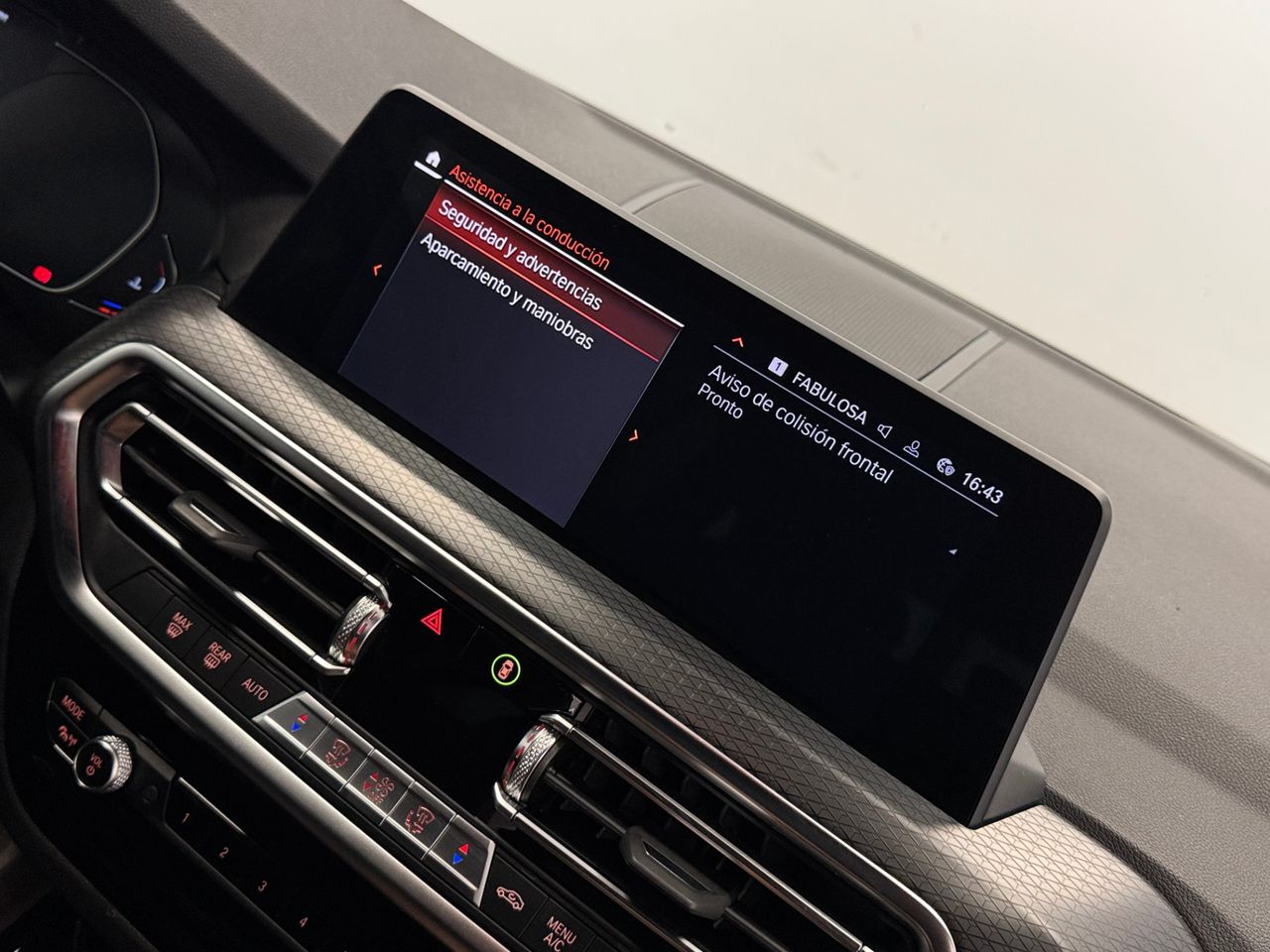 BMW X4 XDRIVE 30D M foto 35