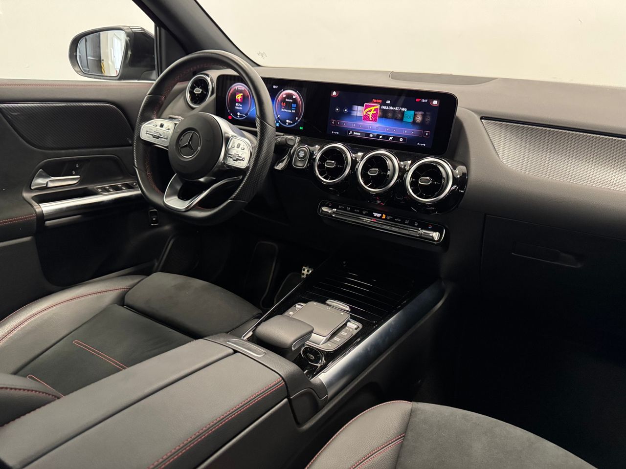 Mercedes GLA 250E AMG miniatura 12