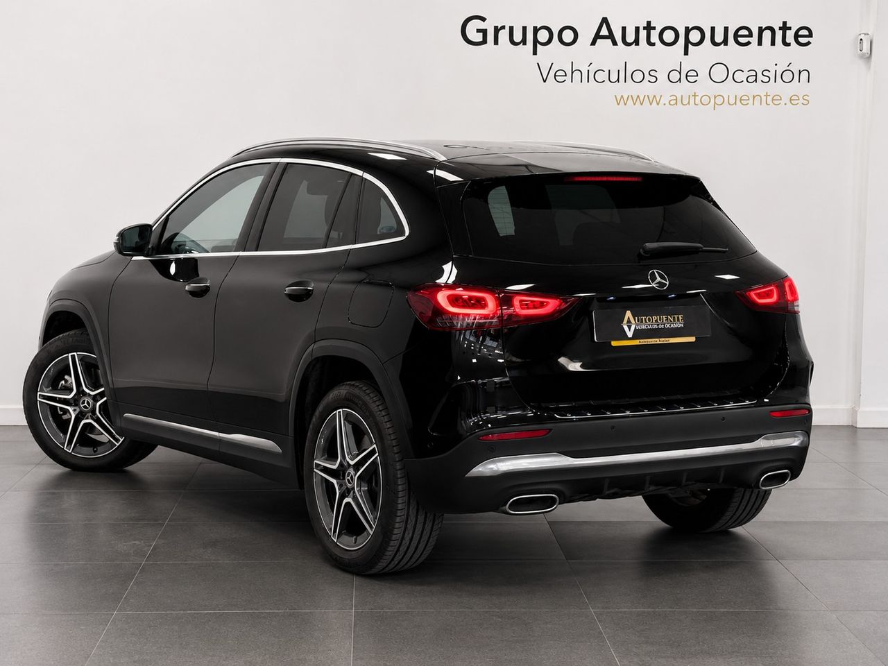 Mercedes GLA 250E AMG miniatura 5